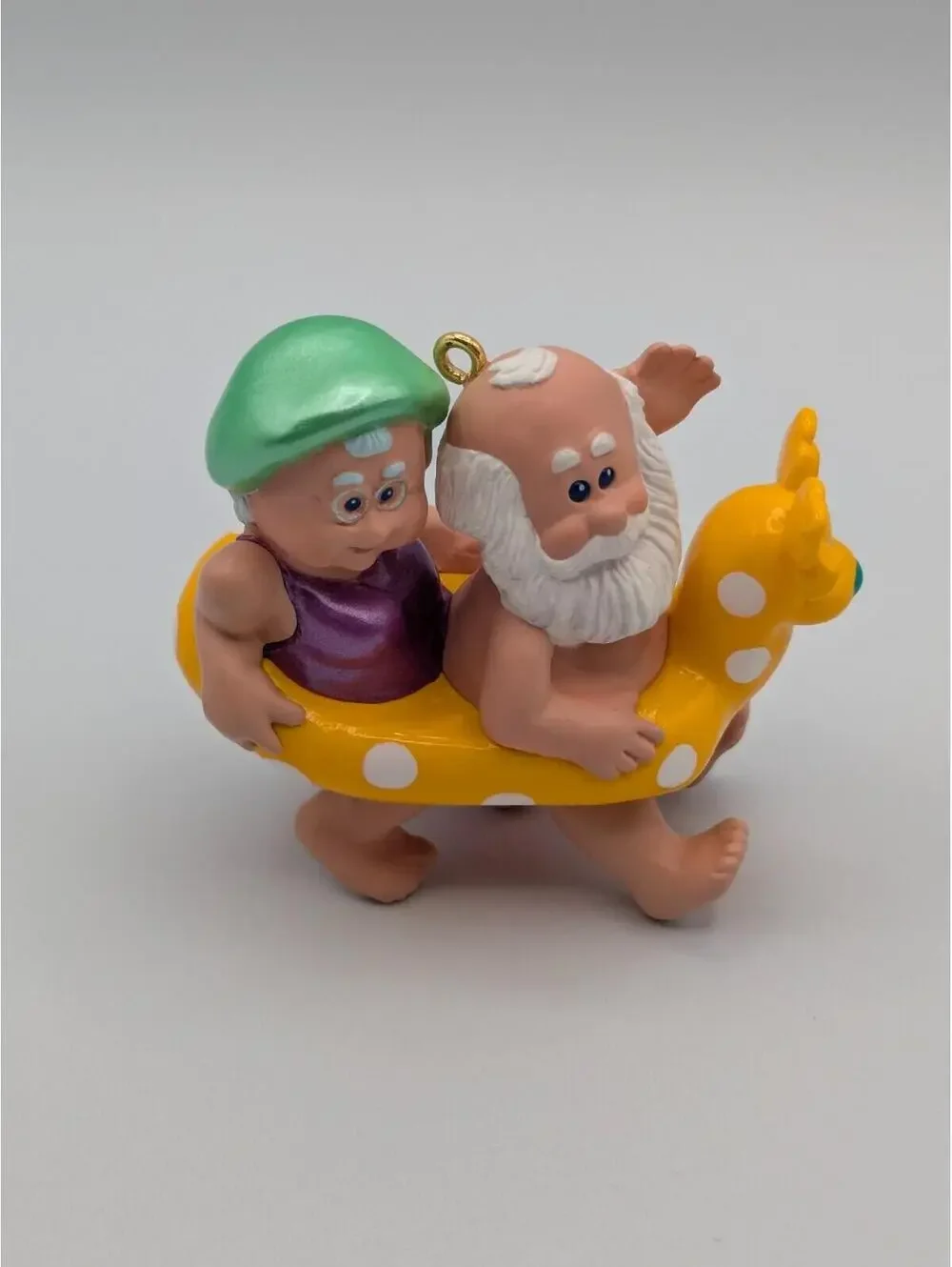 Hallmark Keepsake The Clauses on Vacation 1998 Ornament, 2nd in the Series